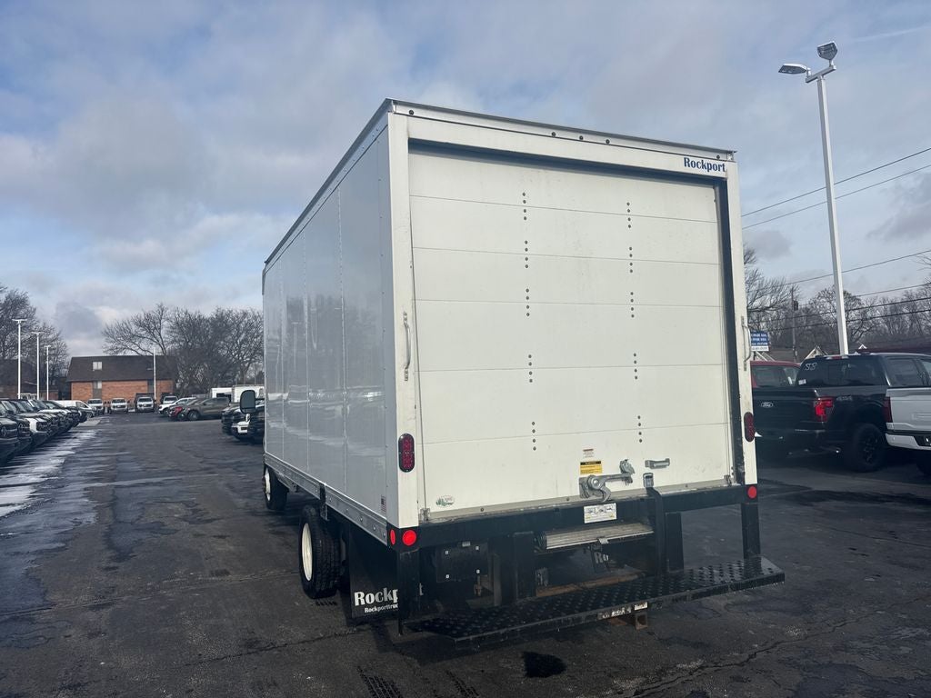 2024 Ford E-450SD Base