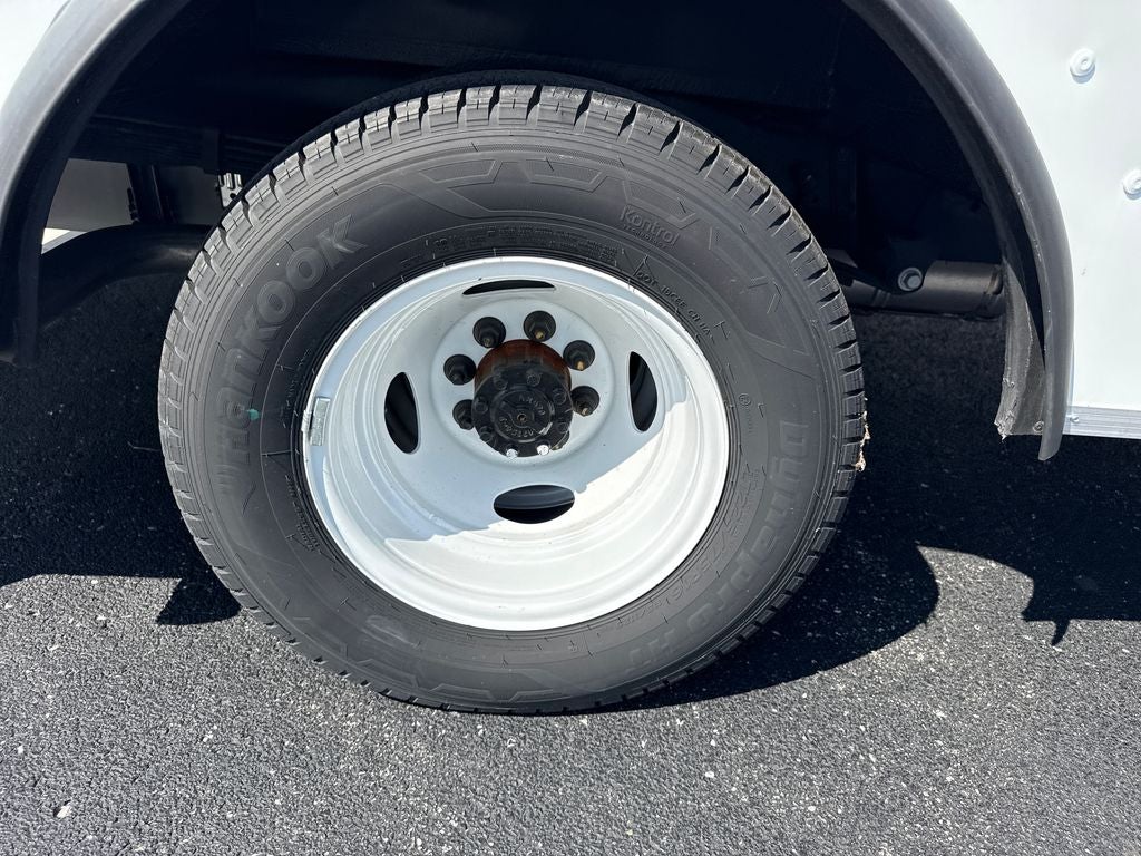 2026 Ford E-450SD Base