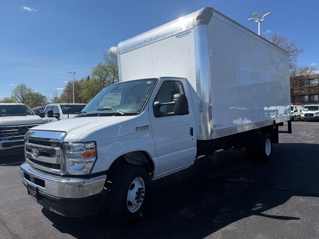 2027 Ford E-450SD Base