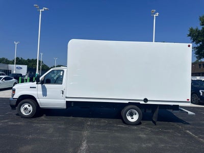 2026 Ford E-450SD Base
