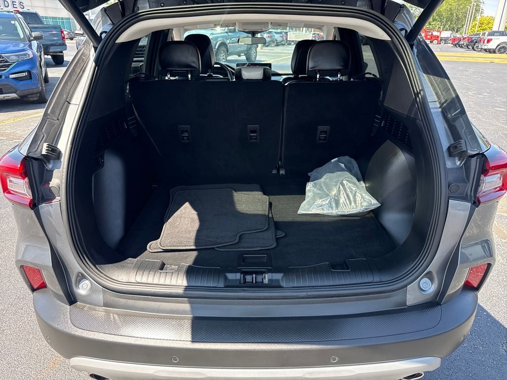 2024 Ford Escape Plug-In Hybrid Base