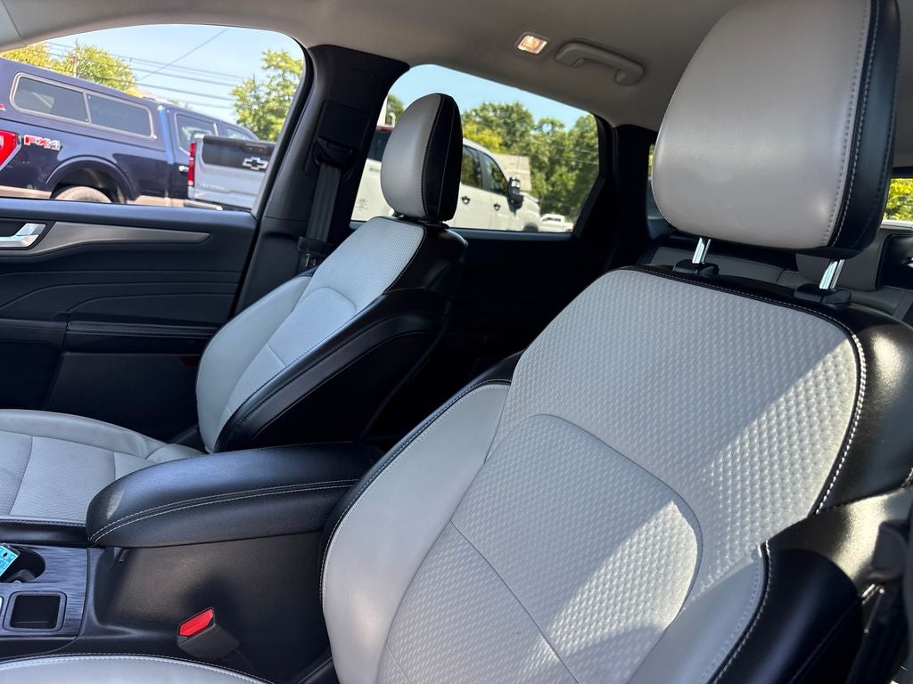 2024 Ford Escape Plug-In Hybrid Base
