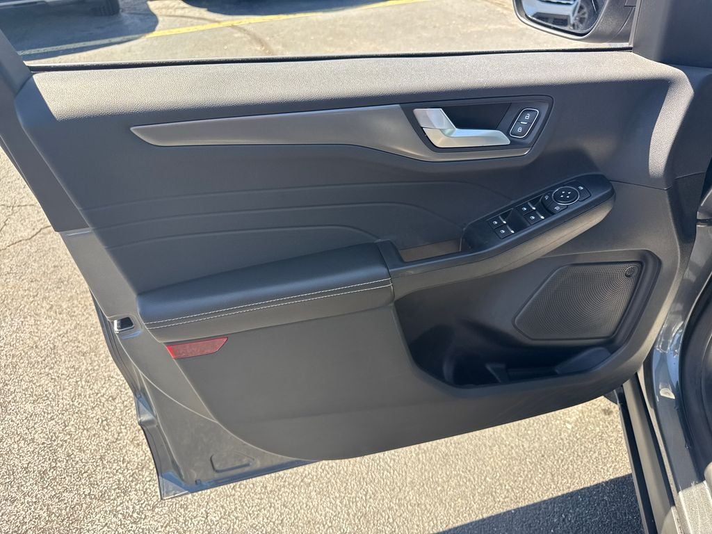 2025 Ford Escape Plug-In Hybrid Base