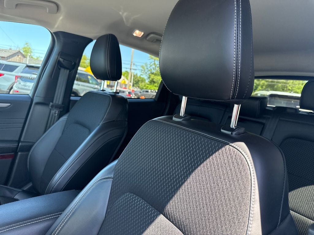 2025 Ford Escape Plug-In Hybrid Base