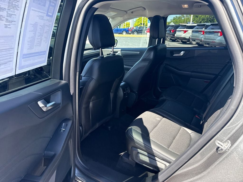 2025 Ford Escape Plug-In Hybrid Base