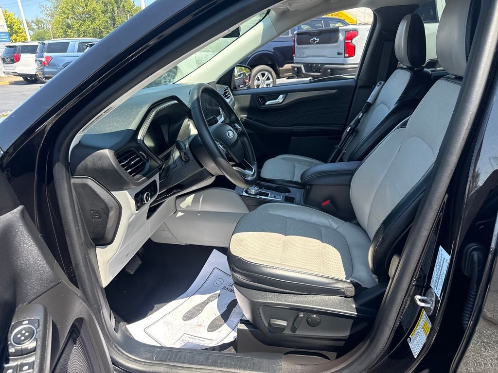 2024 Ford Escape Plug-In Hybrid Base
