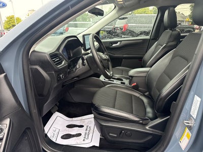2025 Ford Escape Plug-In Hybrid Base