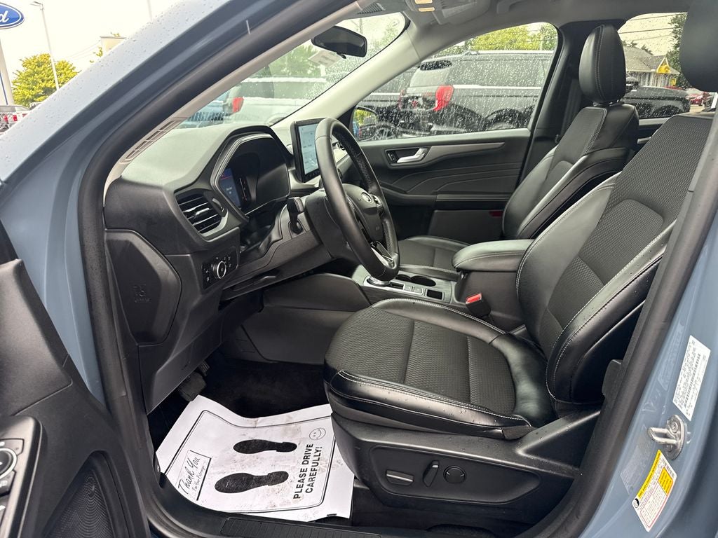 2025 Ford Escape Plug-In Hybrid Base