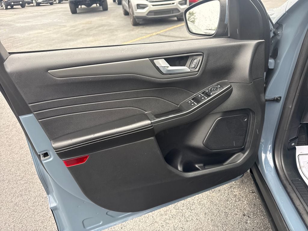 2025 Ford Escape Plug-In Hybrid Base