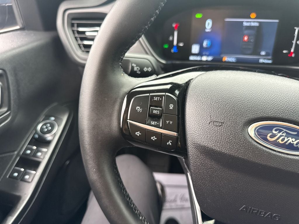 2025 Ford Escape Plug-In Hybrid Base