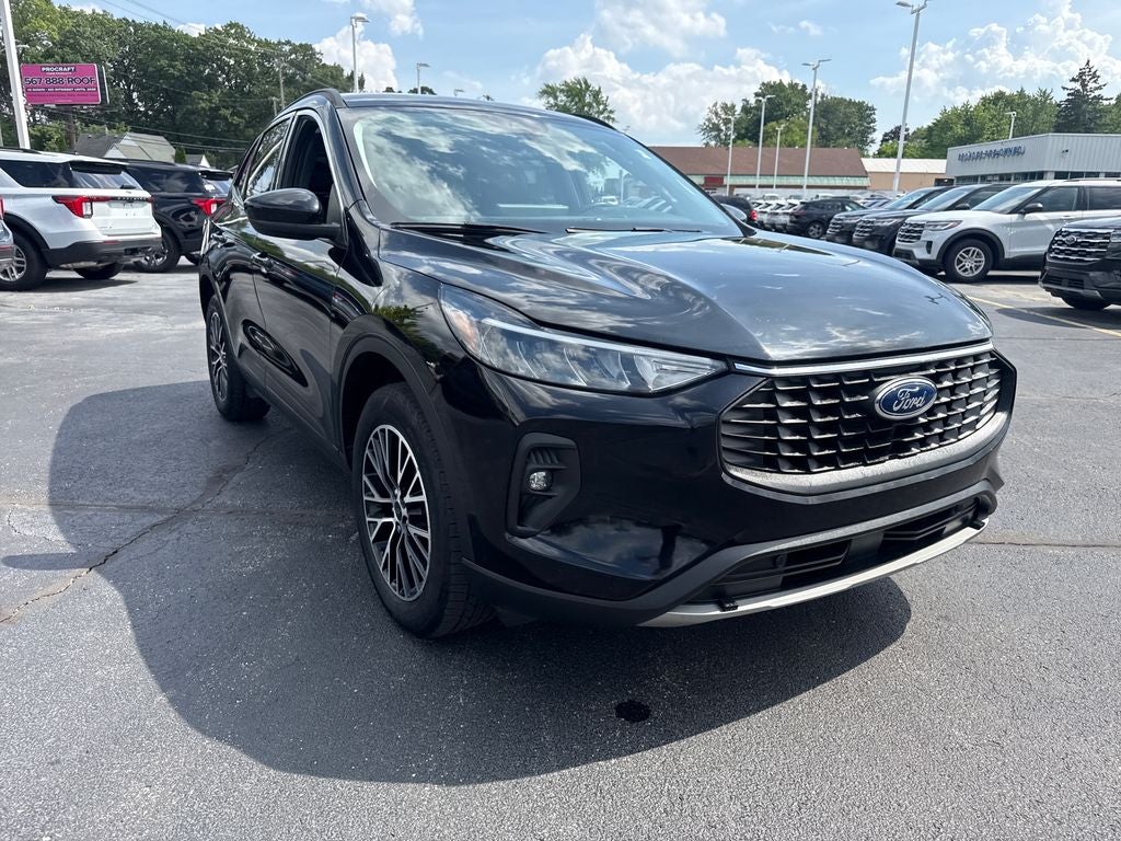 2024 Ford Escape Plug-In Hybrid Base