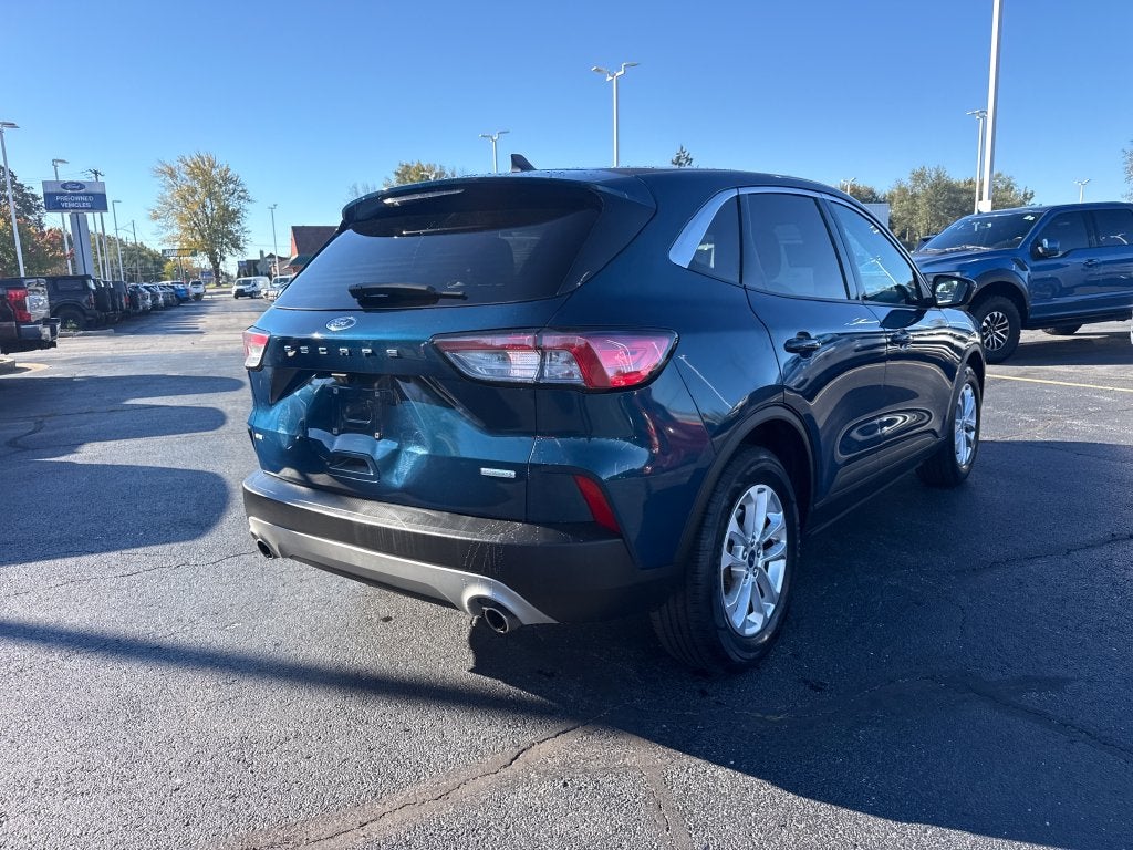 2020 Ford Escape SE
