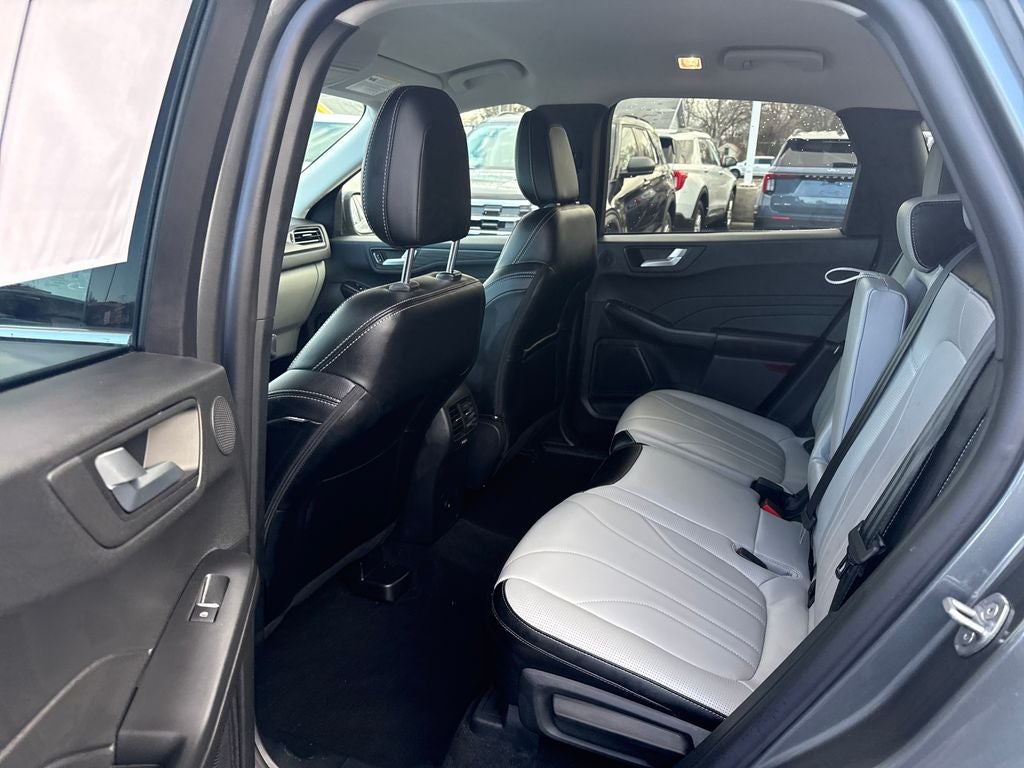 2025 Ford Escape Hybrid Platinum