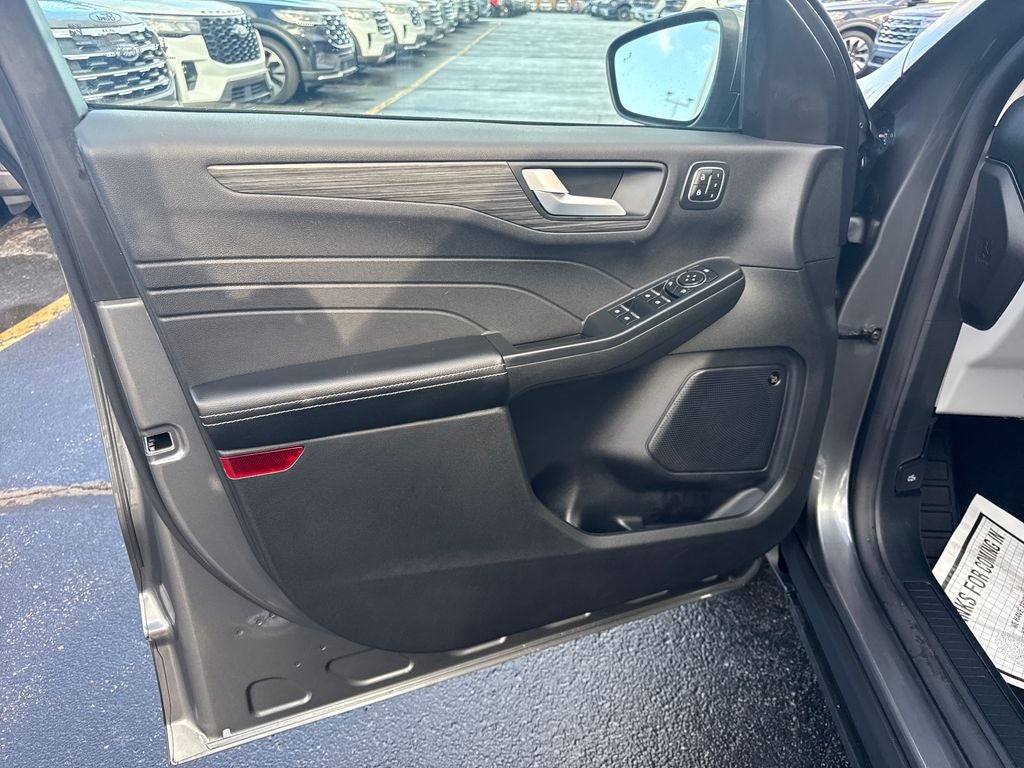 2025 Ford Escape Hybrid Platinum