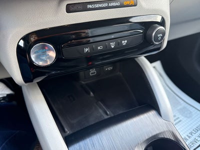 2025 Ford Escape Hybrid Platinum