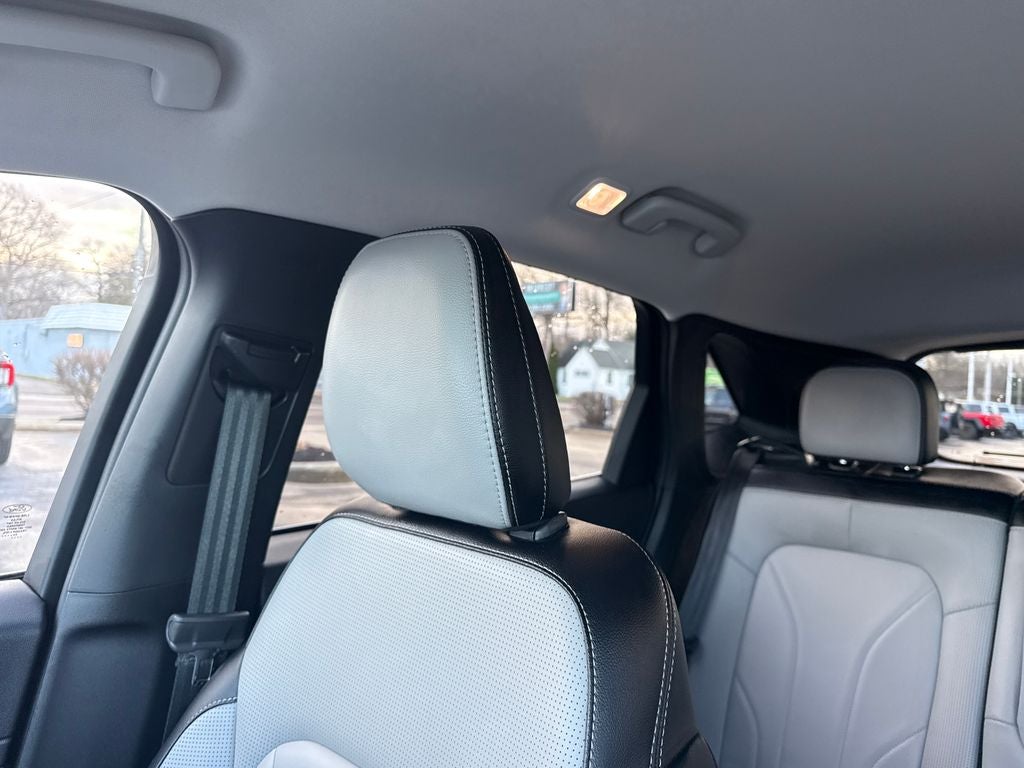 2025 Ford Escape Hybrid Platinum