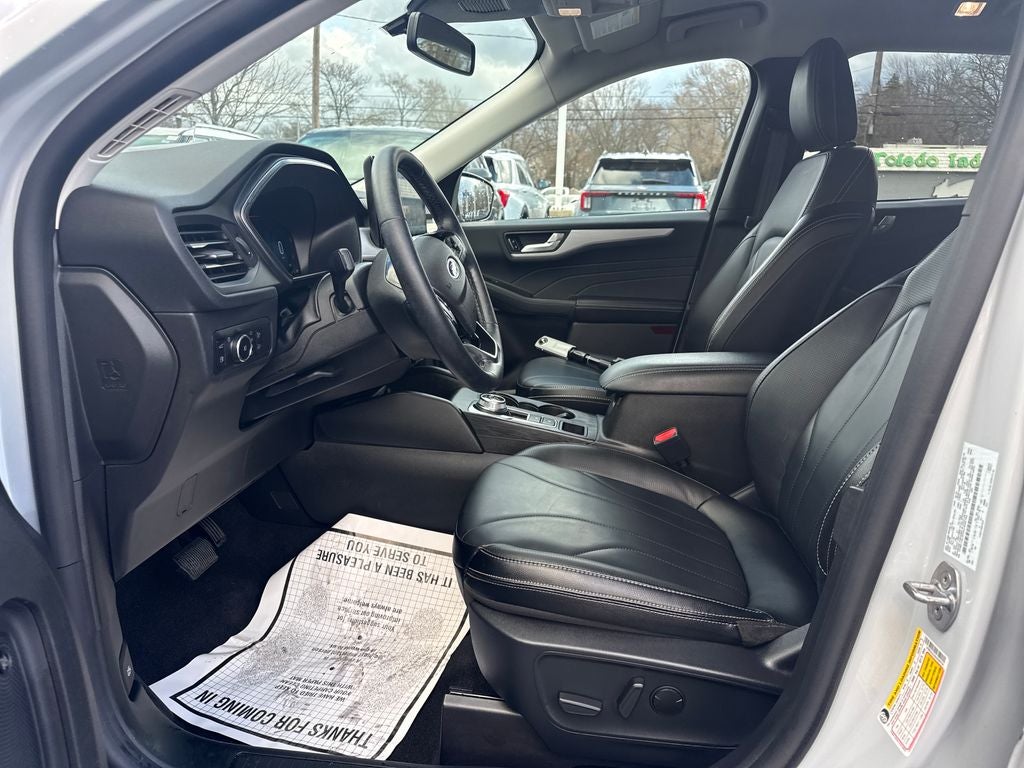 2025 Ford Escape Hybrid Platinum