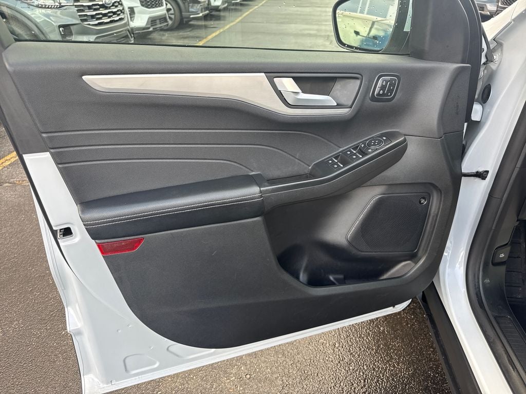 2025 Ford Escape Hybrid Platinum