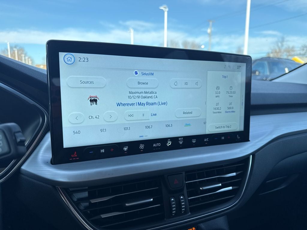 2025 Ford Escape Hybrid Platinum