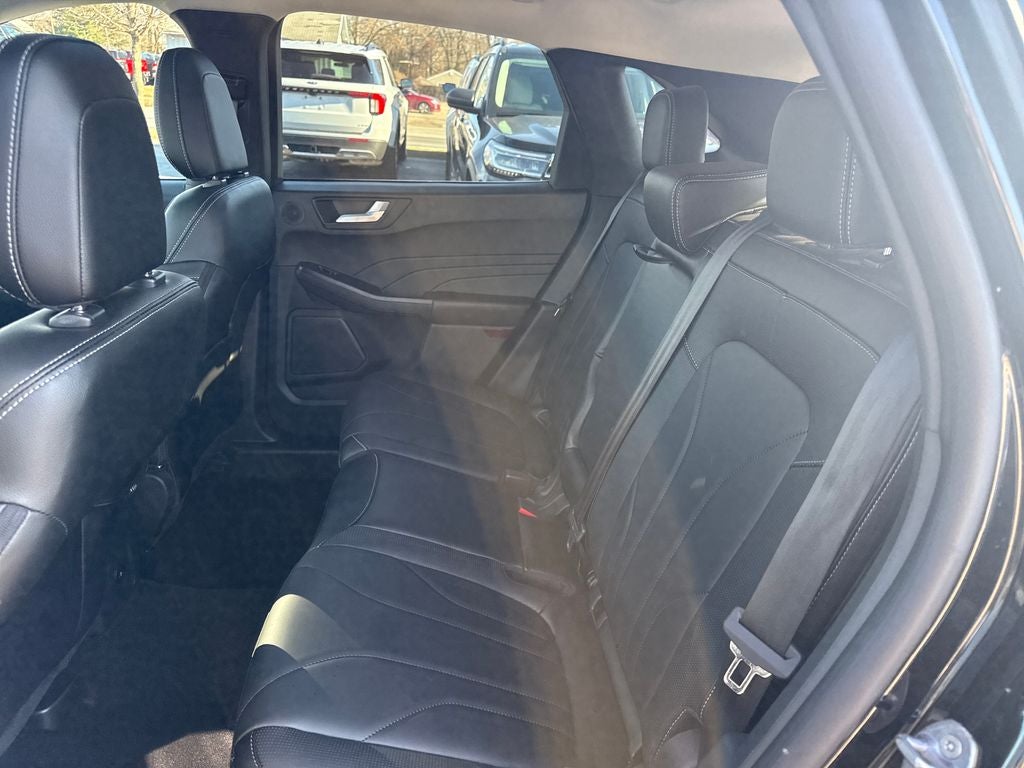 2025 Ford Escape Hybrid Platinum