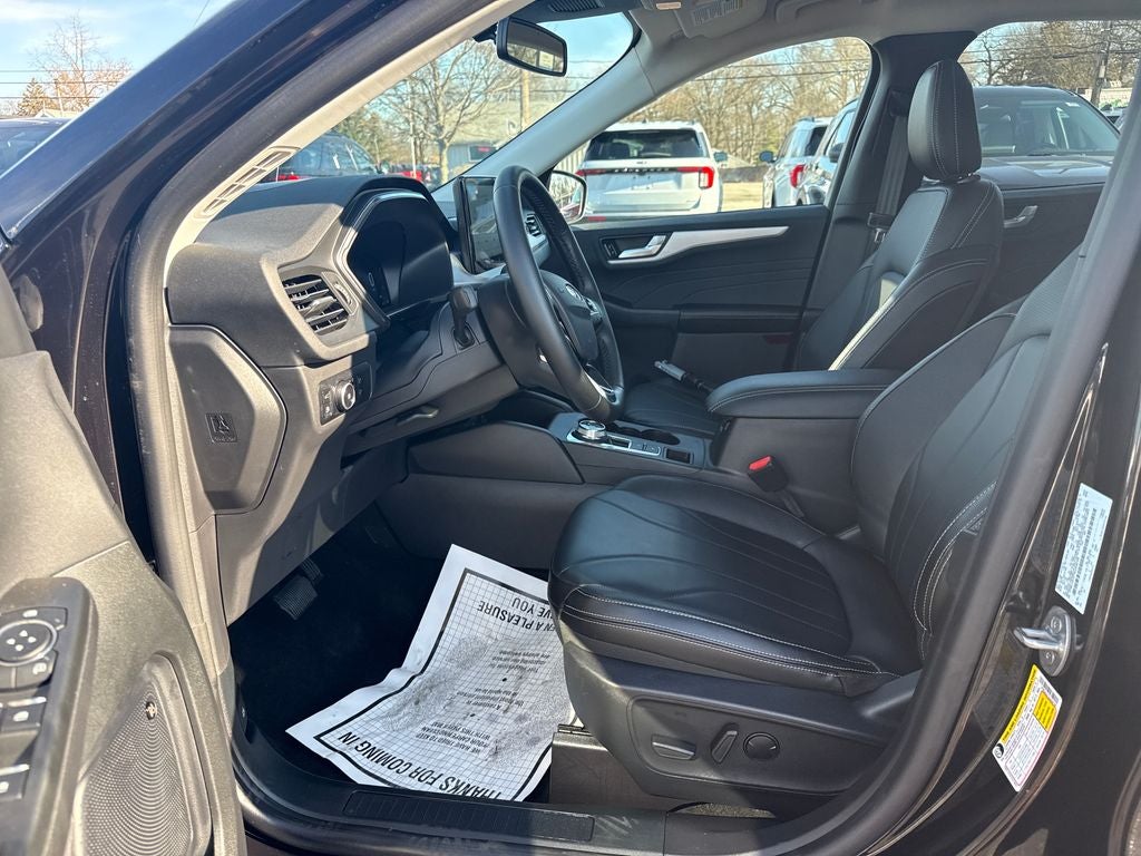 2025 Ford Escape Hybrid Platinum