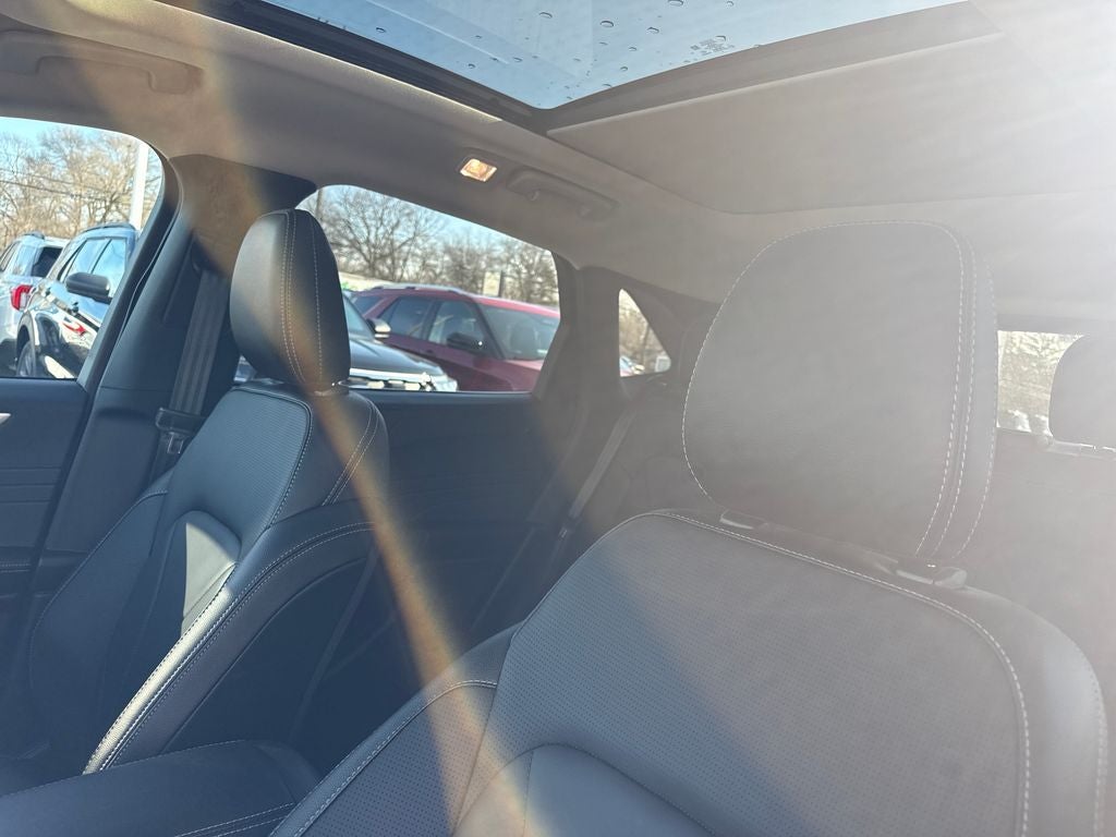 2025 Ford Escape Hybrid Platinum