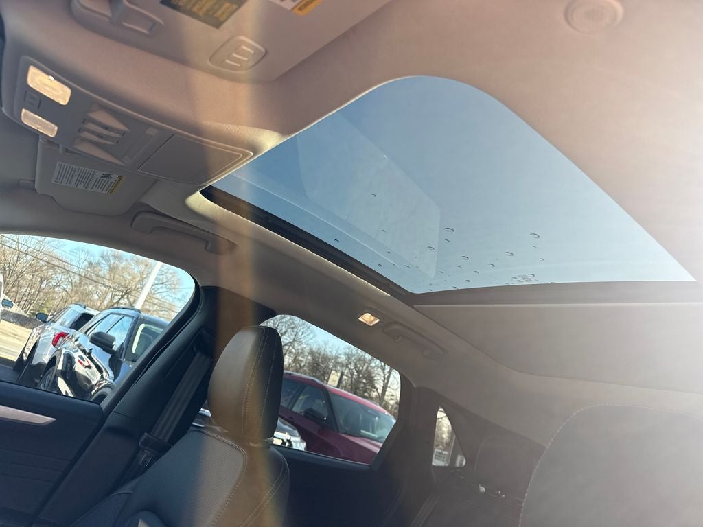 2025 Ford Escape Hybrid Platinum