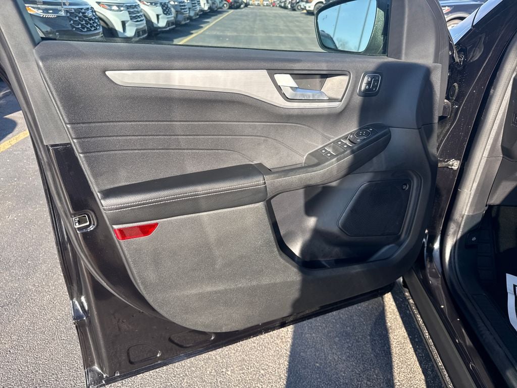 2025 Ford Escape Hybrid Platinum