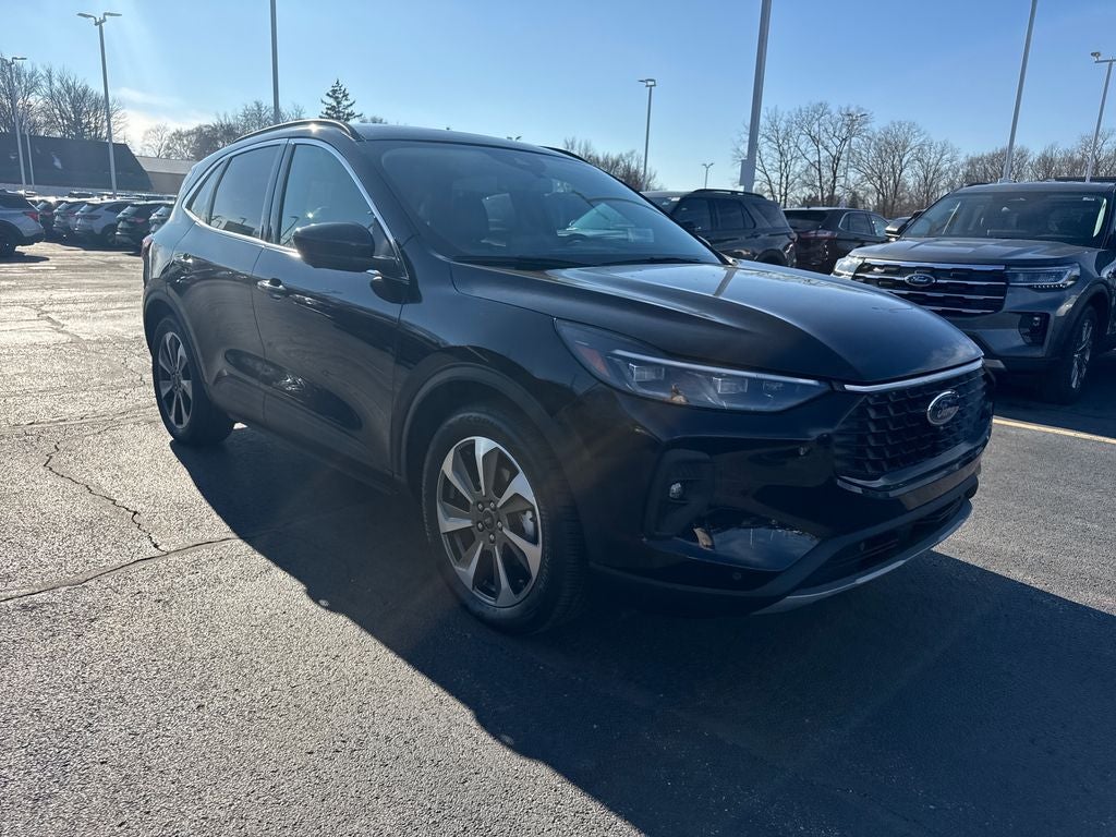 2025 Ford Escape Hybrid Platinum