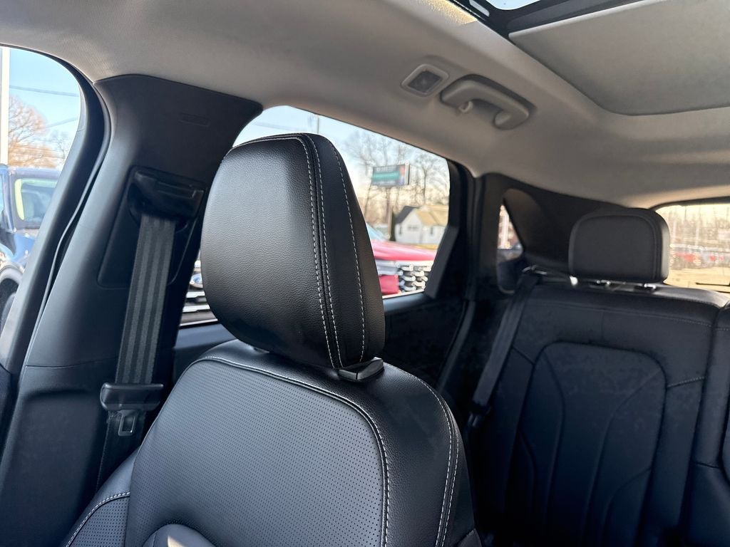 2025 Ford Escape Hybrid Platinum