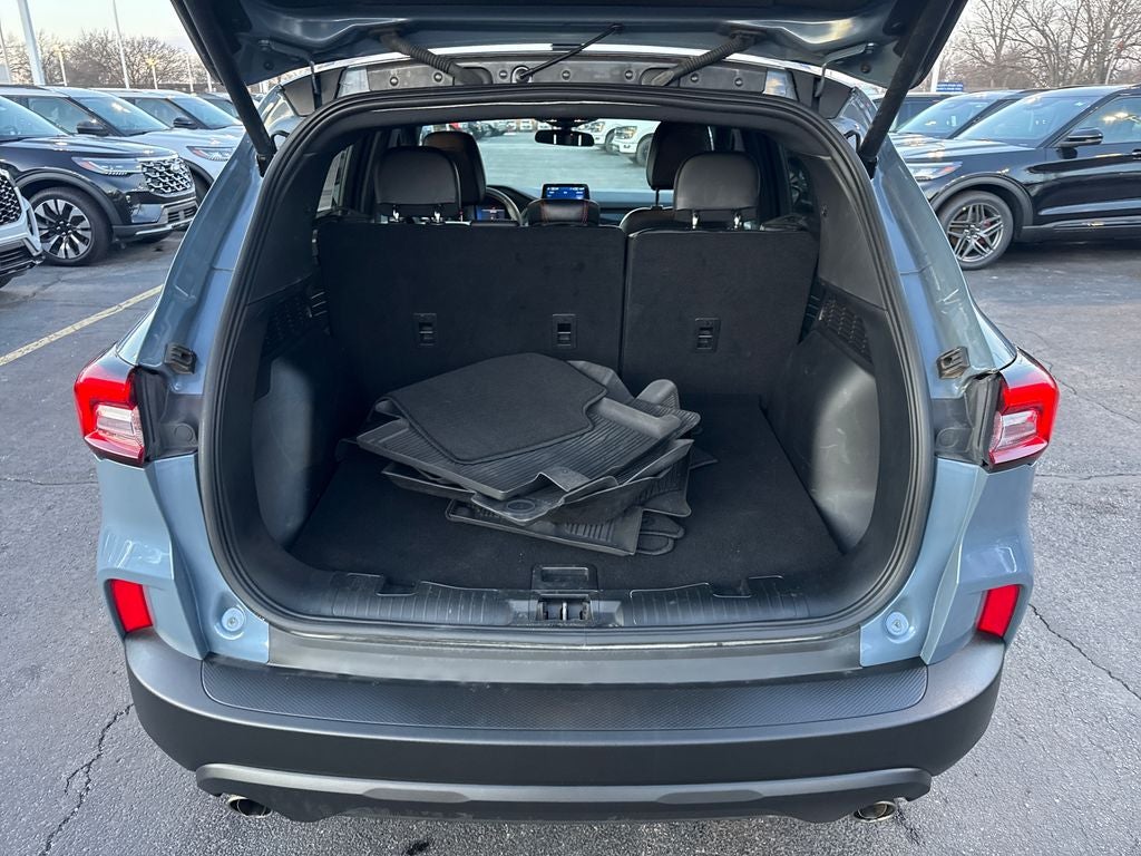 2025 Ford Escape Hybrid ST-Line