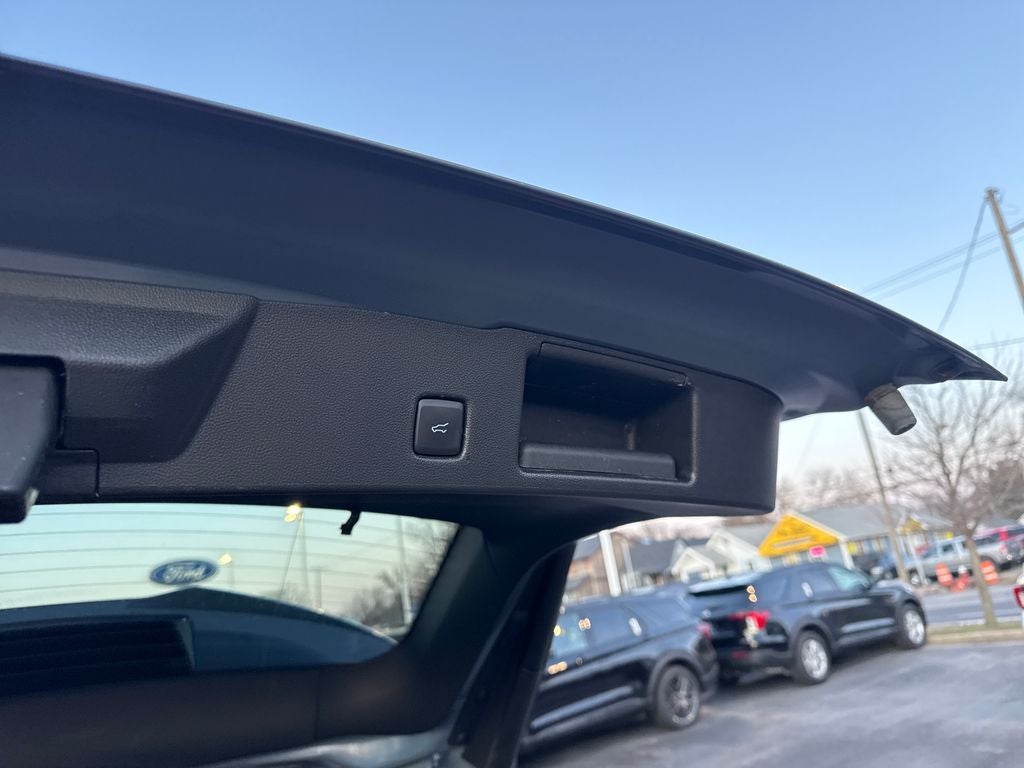 2025 Ford Escape Hybrid ST-Line