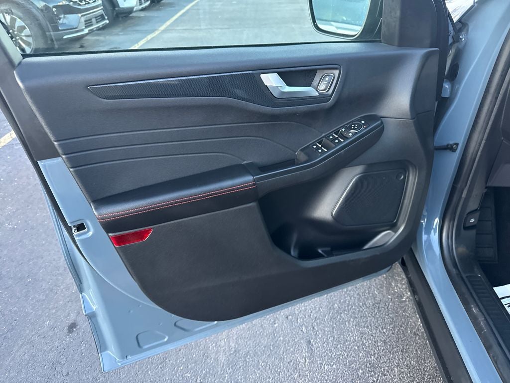 2025 Ford Escape Hybrid ST-Line