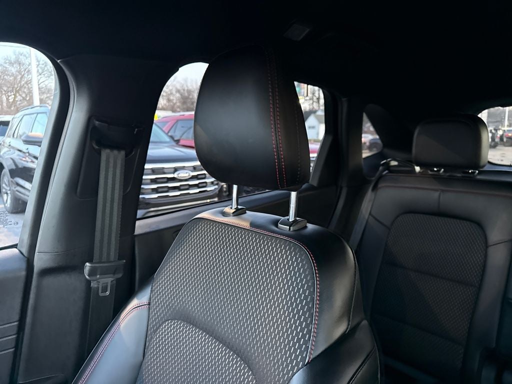 2025 Ford Escape Hybrid ST-Line