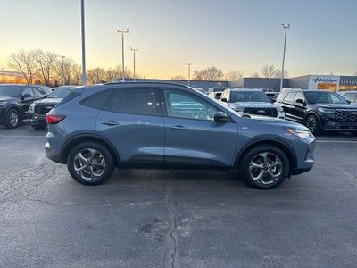 2025 Ford Escape Hybrid ST-Line