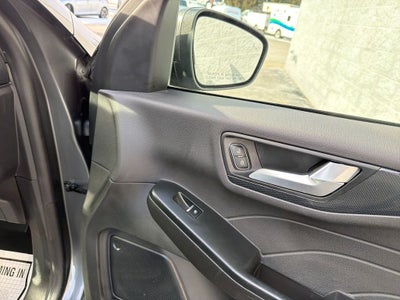 2025 Ford Escape Hybrid ST-Line