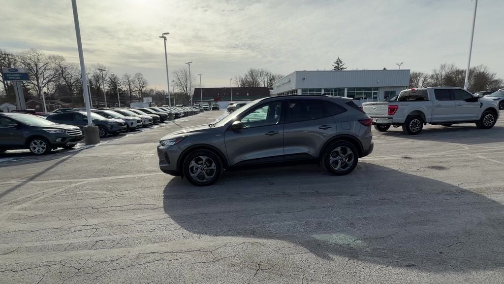 2025 Ford Escape Hybrid ST-Line