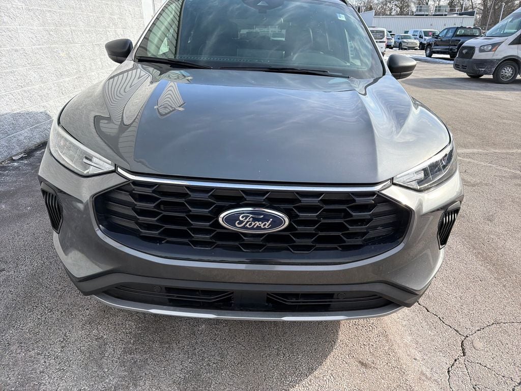 2025 Ford Escape Hybrid ST-Line