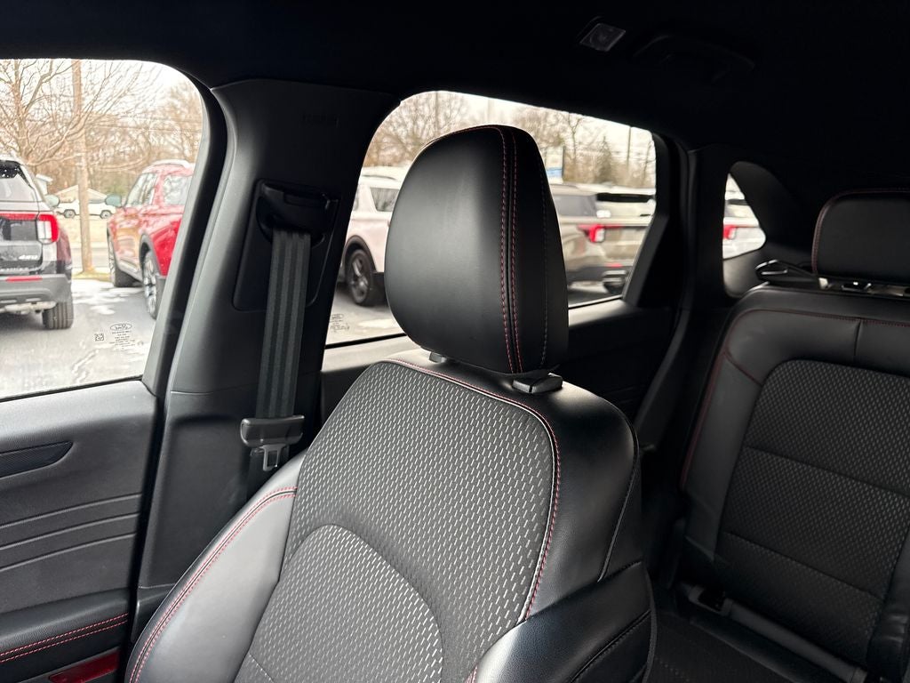 2025 Ford Escape Hybrid ST-Line