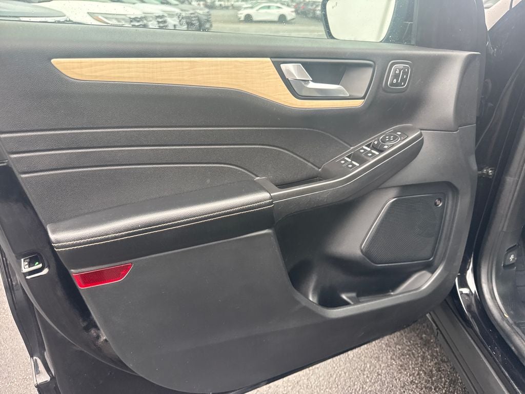 2021 Ford Escape Titanium Hybrid