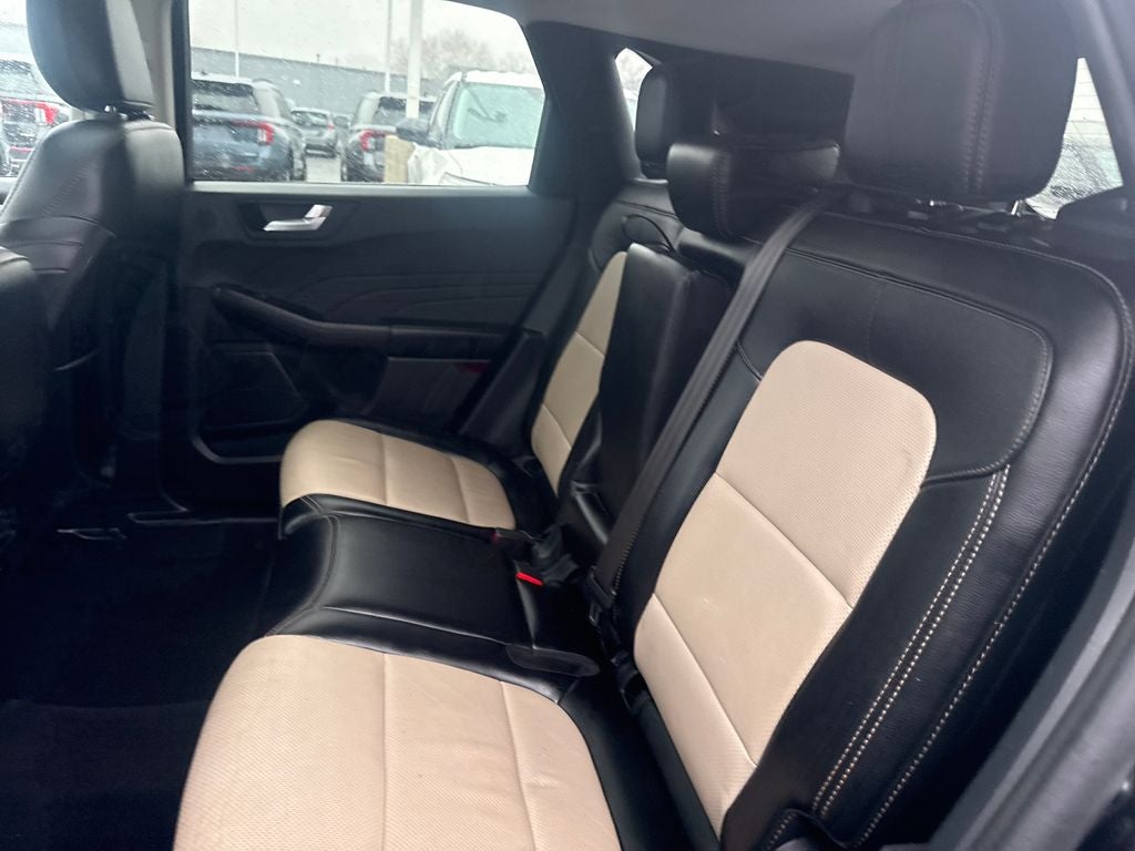 2021 Ford Escape Titanium Hybrid