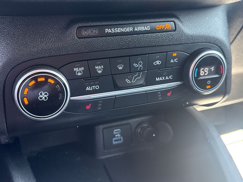 2020 Ford Escape SE