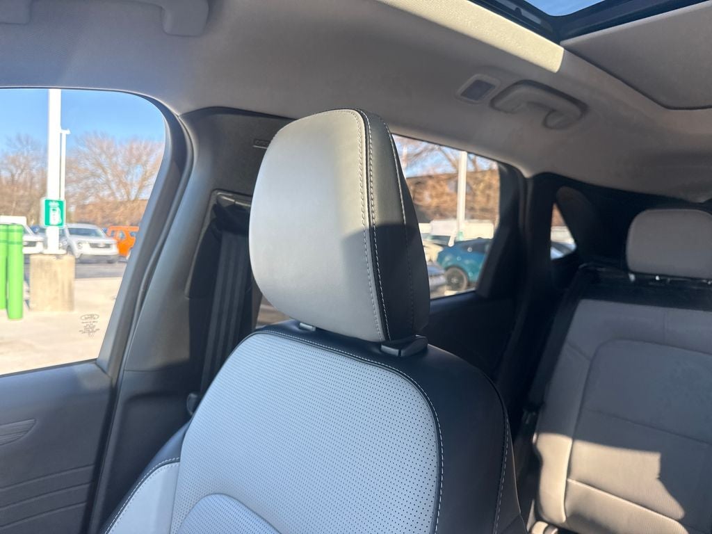 2024 Ford Escape Platinum