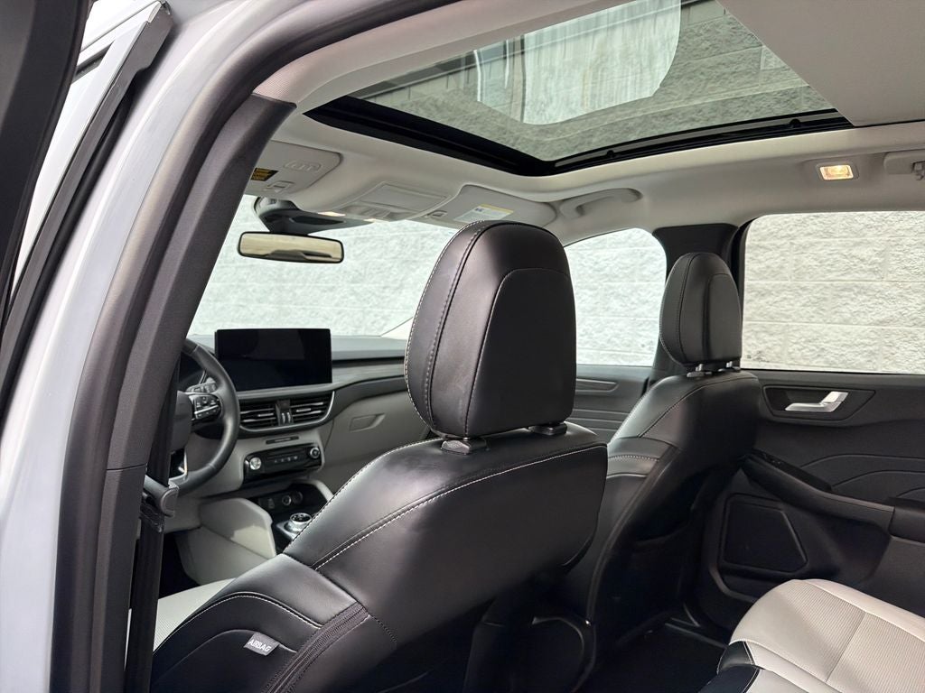 2025 Ford Escape Hybrid Platinum