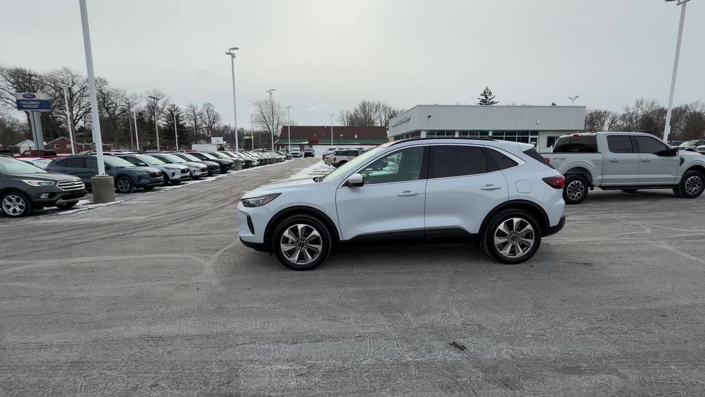 2025 Ford Escape Hybrid Platinum