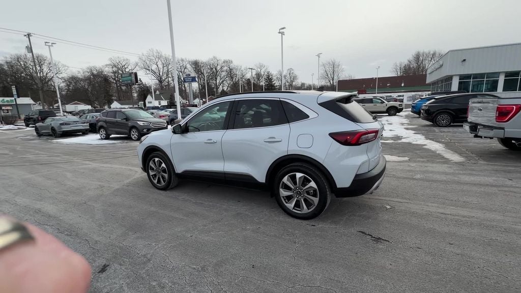 2025 Ford Escape Hybrid Platinum