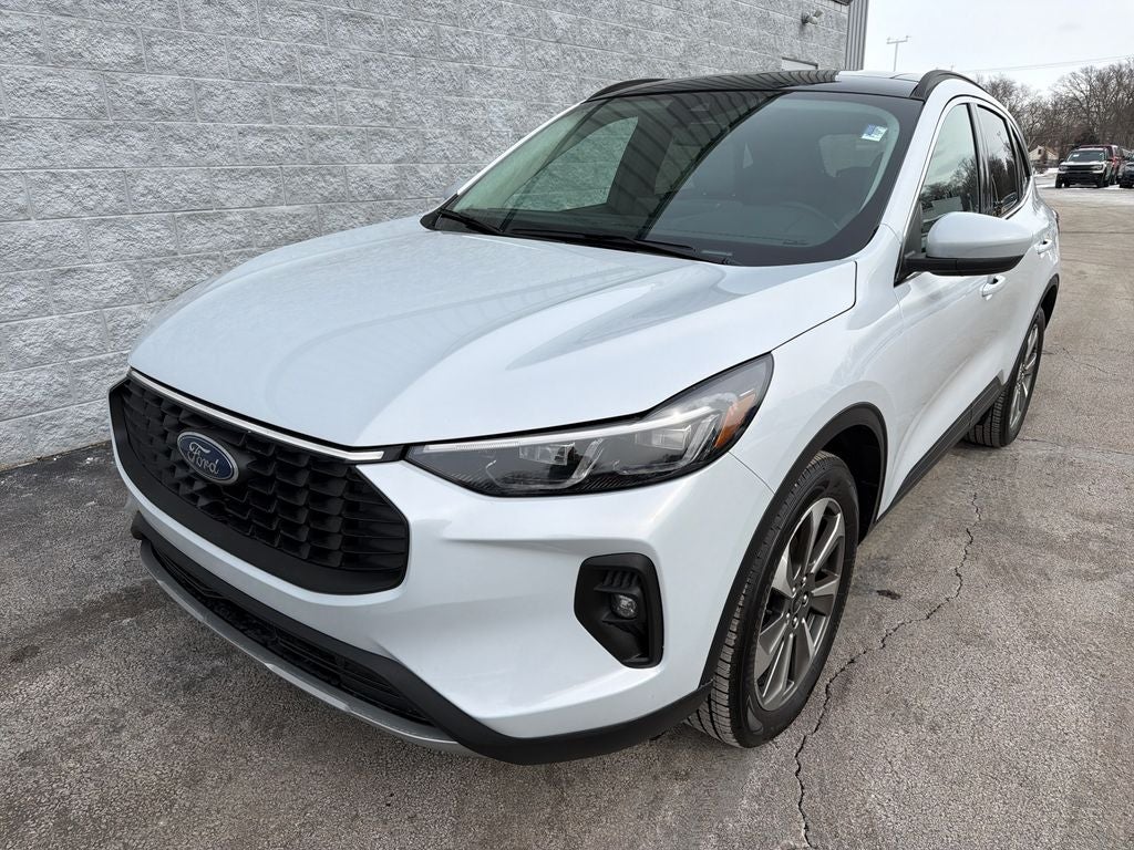 2025 Ford Escape Hybrid Platinum