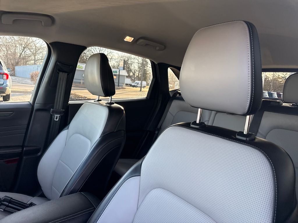 2025 Ford Escape Hybrid Platinum