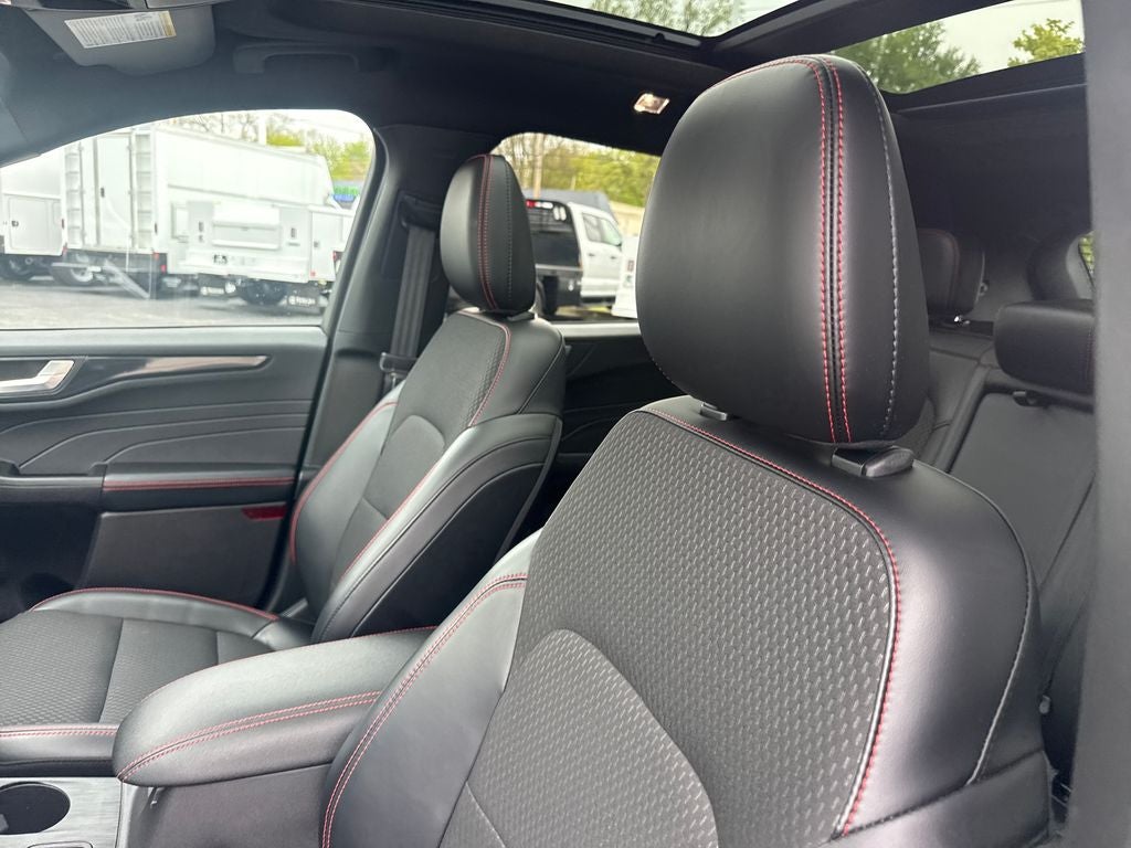 2024 Ford Escape ST-Line Select