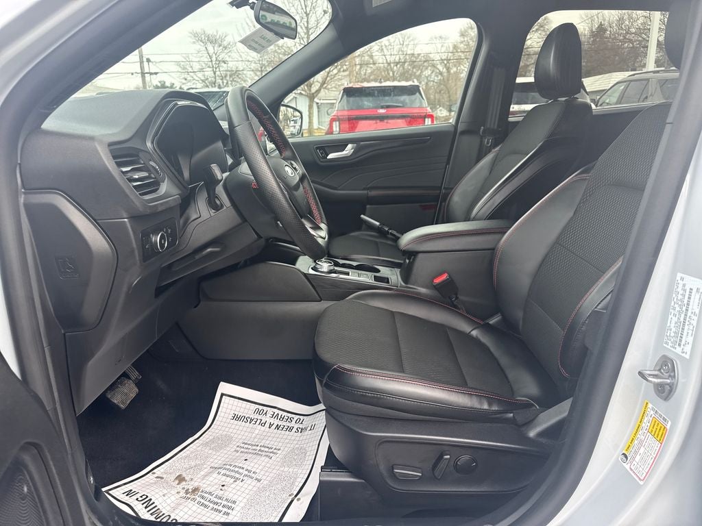 2025 Ford Escape ST-Line Select